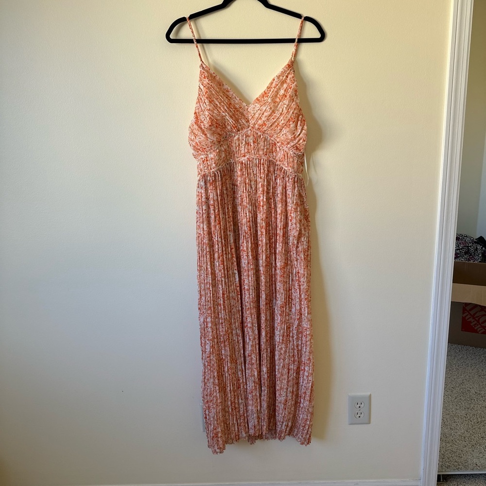 Vici Peach Floral Midi Dress - Picture 2 of 5